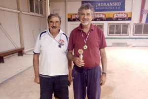 Nikola Žeravica drugi u županiji u boćarskoj disciplini pojedinac klasično, prvak Ante Farčić