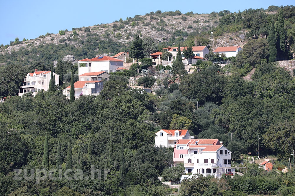 Zbog radova HEP-a i prekida opskrbe električnom energijom Krstac bez vode do 17:00