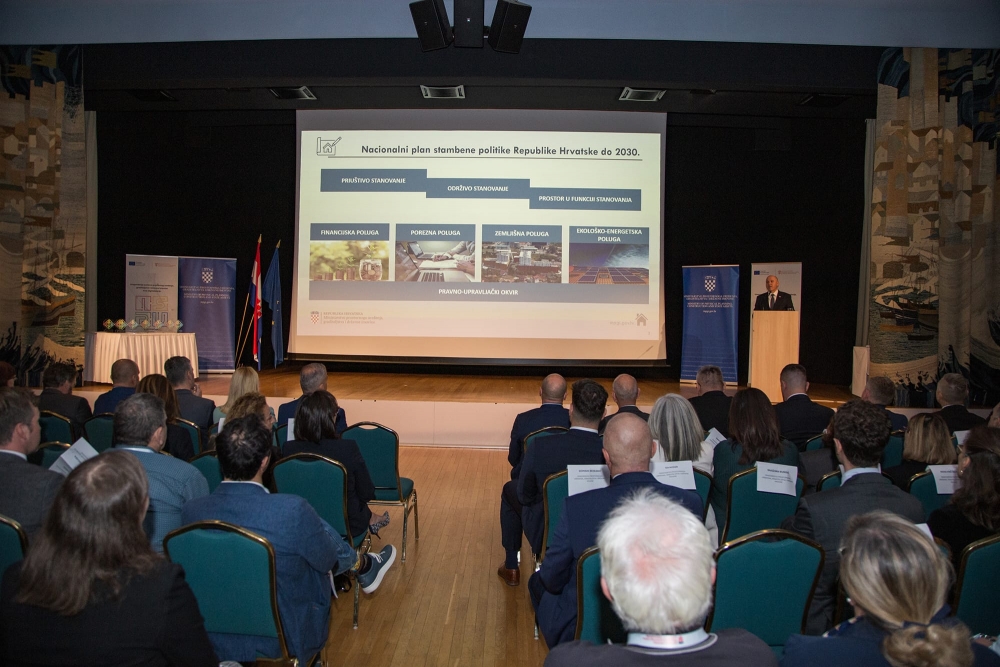 Službenici stručnih službi Općine sudjeluju na konferenciji Informacijskog sustava prostornoga uređenja