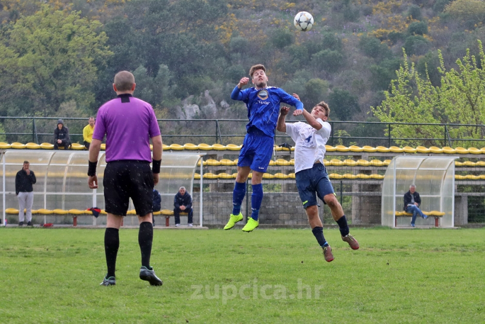 Nogometa&scaron;i Župe dubrovačke nerije&scaron;eno protiv Hajduka V.Luka, nogometa&scaron;ice izgubile od Gorice