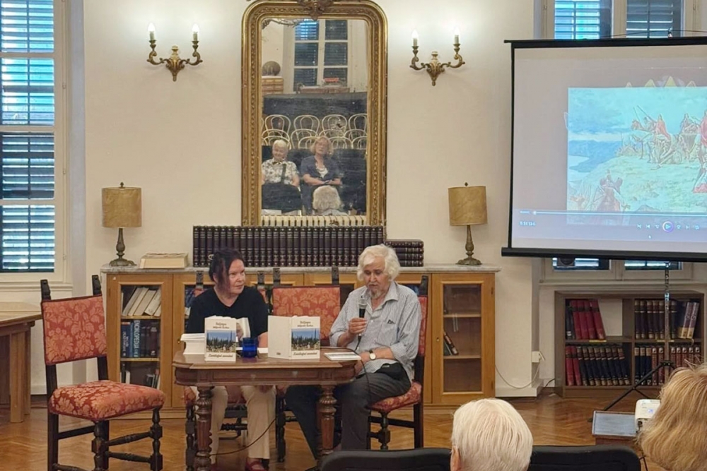 Stijepo Mijović Kočan predstavio zbirku soneta "Zavičajni zvonini: gjurinski, konavoski, dubrovački i hercegnovski"