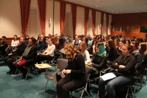 U dvorani Ivana Pavla II. u četvrtak Večer poezije na temu "Djedovi i bake"