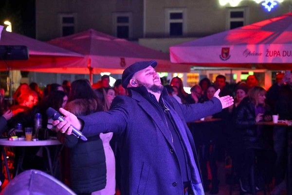 NK Župa dubrovačka; Proslava kraja sezone uz Branka Medaka, koncert na igrali&scaron;tu Tarantela