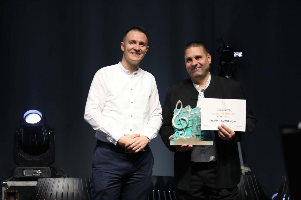 Klapa Subrenum apsolutni pobjednik Festivala KUM &ndash; Klape uz mandoline 2025. u Makarskoj