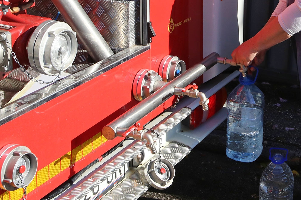 Obavijest iz Vodovoda - nastavak zamućenja Zavrelja i Duboke Ljute - raspored cisterni za danas