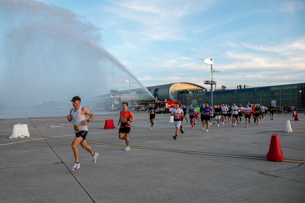 Održan sedmi Runway Run: Marin Desnica i Monika Tadić najbrži na pisti dubrovačkog aerodroma