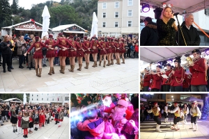 Blagdanski ugođaj na trgu ispred Općine - Otvoren prvi Advent u Župi (FOTO/VIDEO)