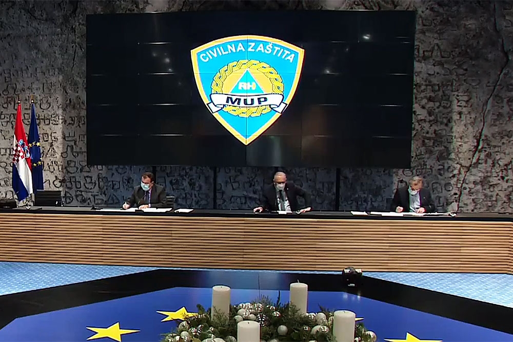 Danas 1071 novi slučaj zaraze, na respiratoru 200 pacijenata, preminule 53 osobe