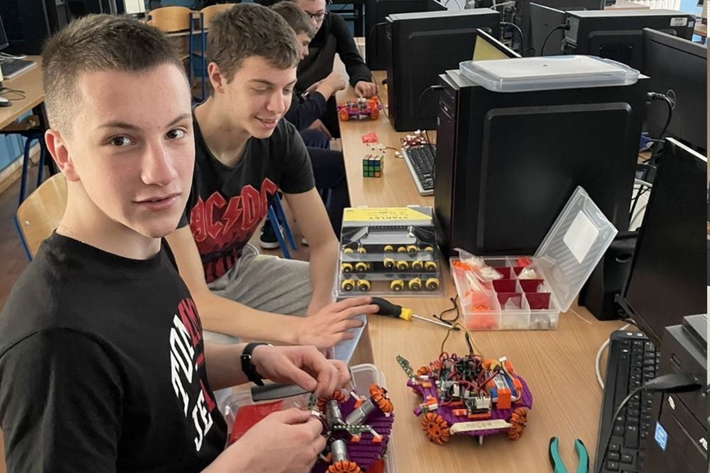 Duje Handabaka putuje u Brazil na Svjetsko prvenstvo u robotici!