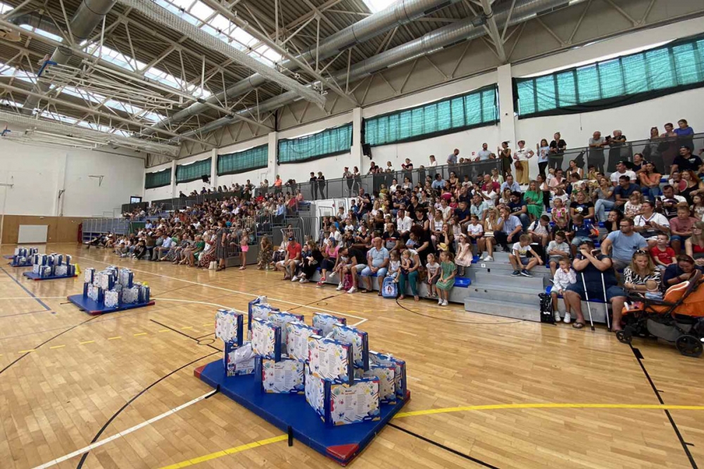 U ponedjeljak započinje nova nastavna godina, priredba za prva&scaron;e u &scaron;kolskoj dvorani u 11:00 sati