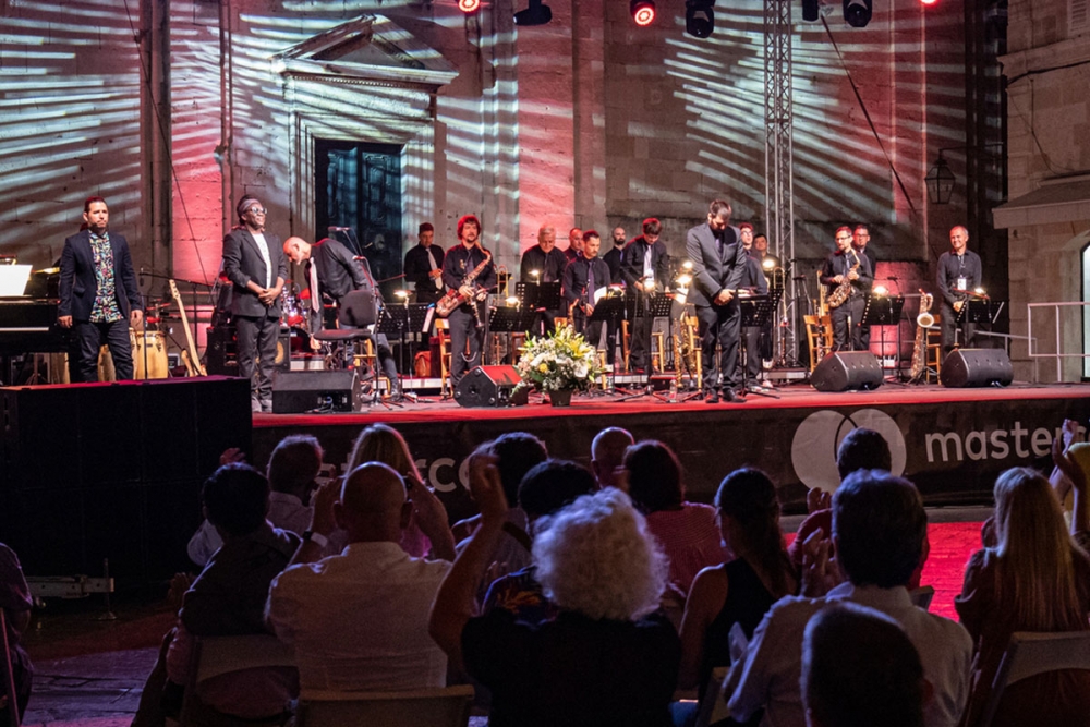 Richard Bona i Alfredo Rodr&iacute;guez trio uz Jazz orkestar HRT-a priredili noć za pamćenje