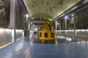 Požar u Hidroelektrani u Platu, na intervenciji vi&scaron;e vozila vatrogasaca i hitne pomoći