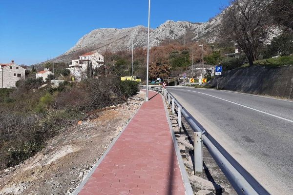 Izgradnja i uređenje nogostupa na dionici državne ceste D8 u Platu u zavr&scaron;noj fazi