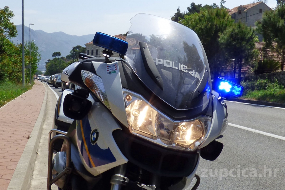U proteklom tjednu 15 prometnih nesreća s ozljeđenim osobama, poduzeto 765 represivnih mjera