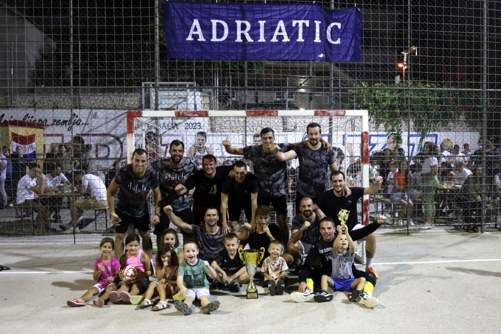 Zavr&scaron;io Malonogometni turnir Čibača 2024. - Ovogodi&scaron;nji pobjednik je ekipa Spektar (FOTO)