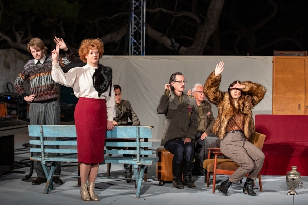 Dramski program 71. Igara; Tri sestre&rsquo;&rsquo; Boba Jelčića izvedene u parku Gradac