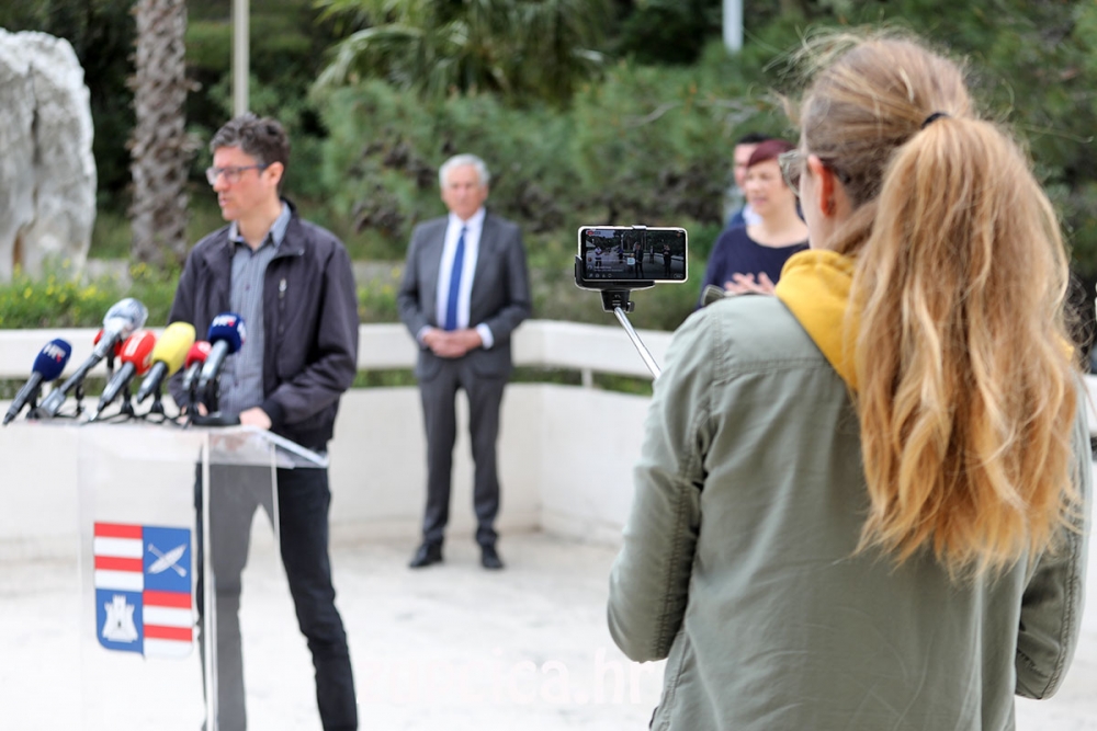 Župan Dobroslavić, načelnik Stožera DNŽ Cebalo, dr. Mato Lakić i glasnogovornik Miletić u samoizolaciji