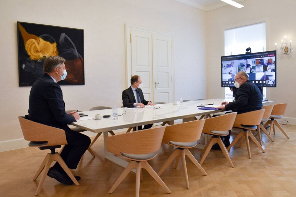 Dobroslavić na sastanku Vlade sa županima na temu mogućeg uvođenja o&scaron;trijih epidemiolo&scaron;kih mjera