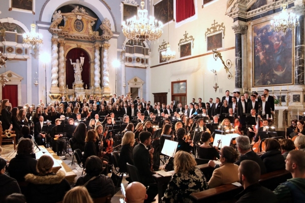 Otvaranje KLK-a, križni put na Srđ; Koncert duhovnih skladbi u izvedbi klapa i zborova