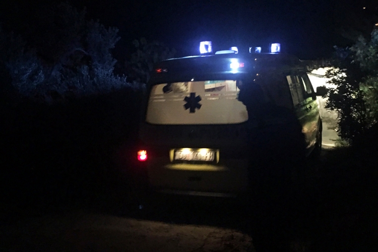 Policijsko izvje&scaron;će; U prometnoj nesreći na Gornjem Brgatu teže ozlijeđena jedna osoba