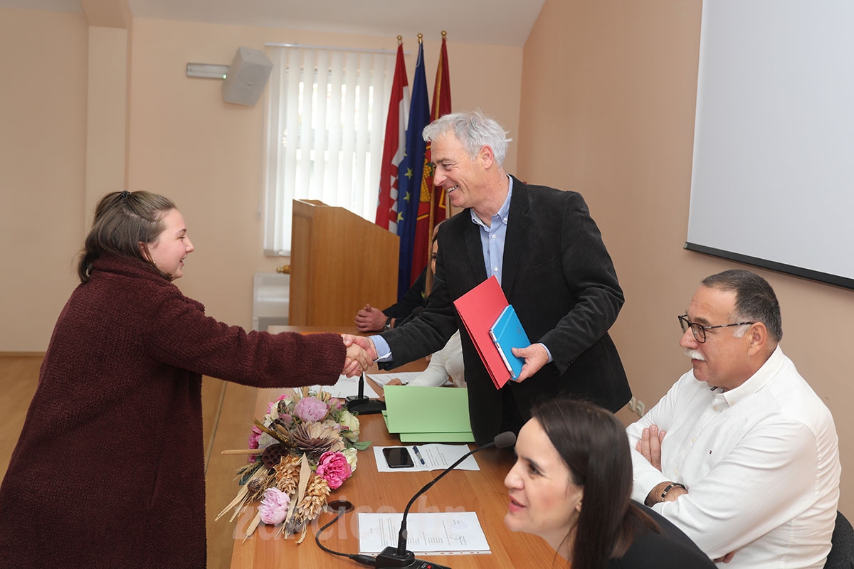 Objavljene liste ovogodi&scaron;njih stipendija - načelnik Nardelli  povećao iznos stipendija za 25 posto
