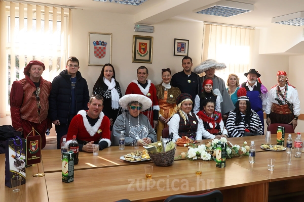 Župski karnevo; Predstavnici gostujućih ma&scaron;karanih skupina na prijemu u Općini (FOTO)