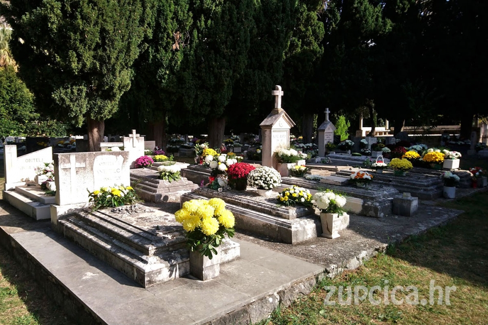 Blagdan svih Svetih - Prisjećamo se svih dragih nam ljudi kojih vi&scaron;e nema među nama