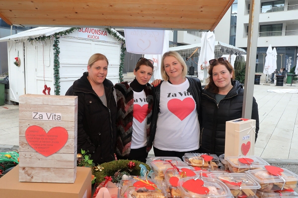 Za Vita - Na "Adventu u Župi" održana humanitarna akcija župljana župe Svete Marije Magdalene