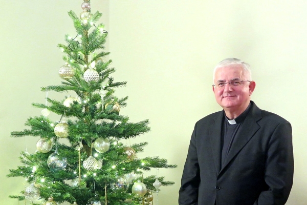 Biskupova Božićna poruka; "Ovako se htjede roditi onaj koji hoće da ga ljube, a ne da ga se boje"