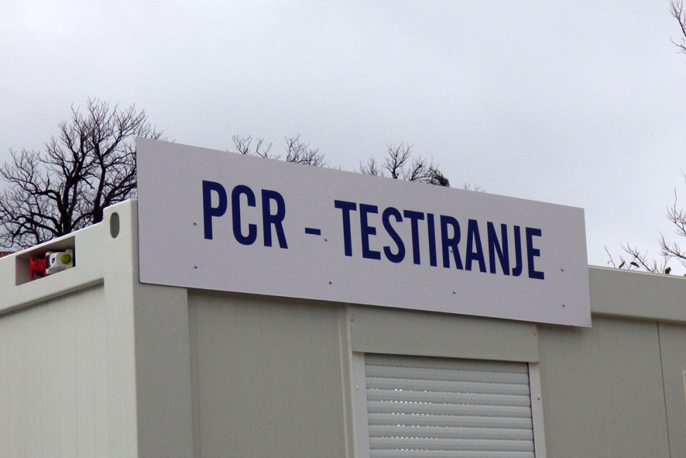 U posljednja 24 sata 4872 testiranja - 599 novih slučajeva zaraze, na respiratoru 142 pacijenta, preminulo 29 osoba