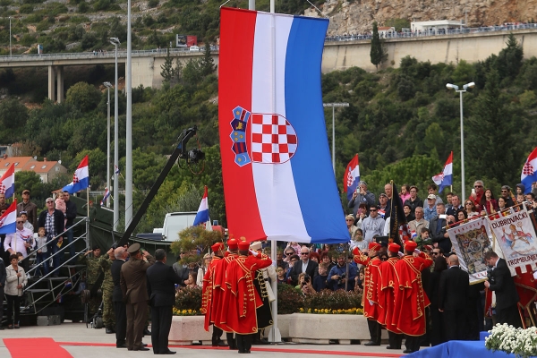 Čestitamo Vam Dan državnosti, blagdan koji nakon 19 godina ponovno slavimo na 30. svibnja